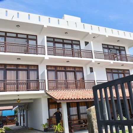 Arrow Beach Resort Bussa 外观 照片