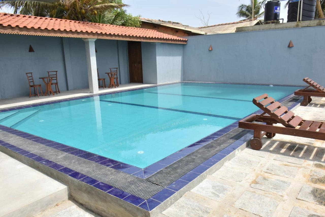 Arrow Beach Resort Bussa 外观 照片