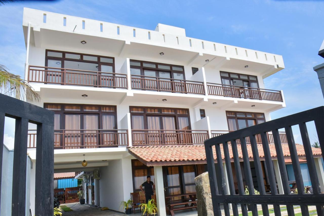 Arrow Beach Resort Bussa 外观 照片